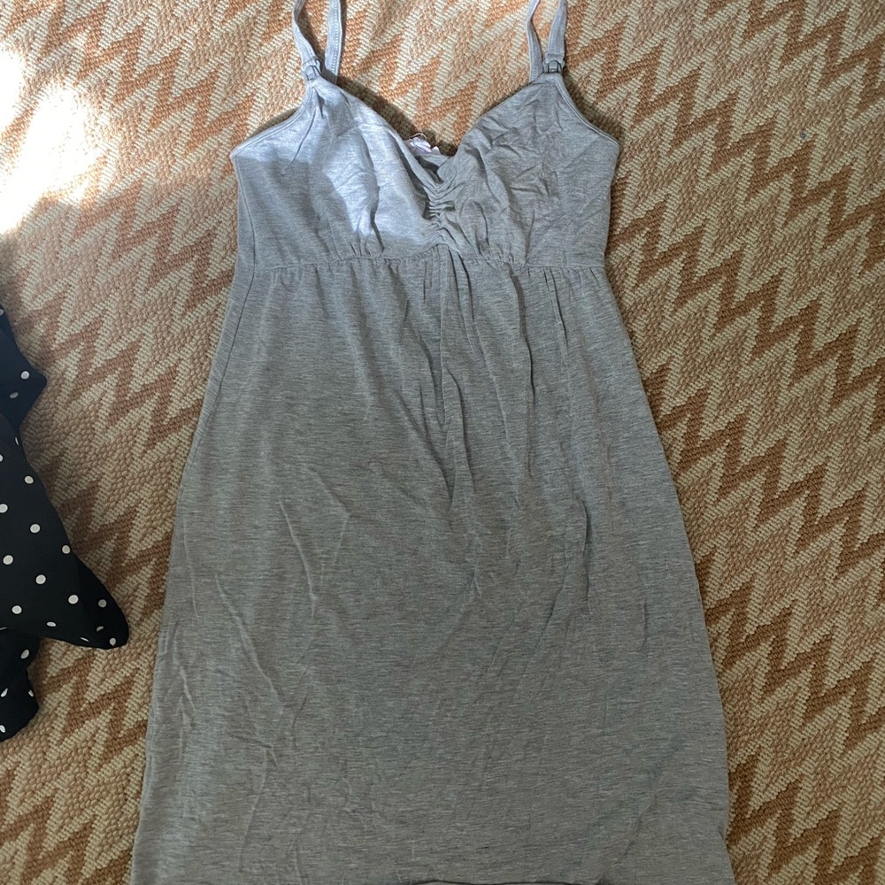 Ingrid & Isabel nursing nightgown size XS